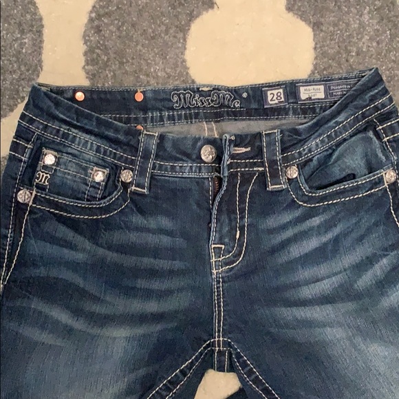 EUC Miss Me size 28 jeans - Picture 2 of 5